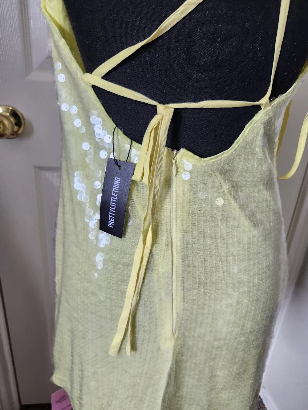 PrettyLittleThing Pastel Yellow Sequin Strappy 1 Shoulder Dress US 10